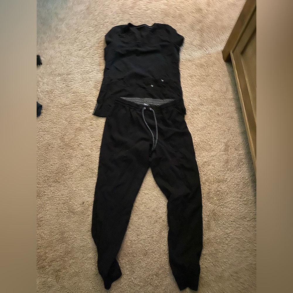 Black scrubs